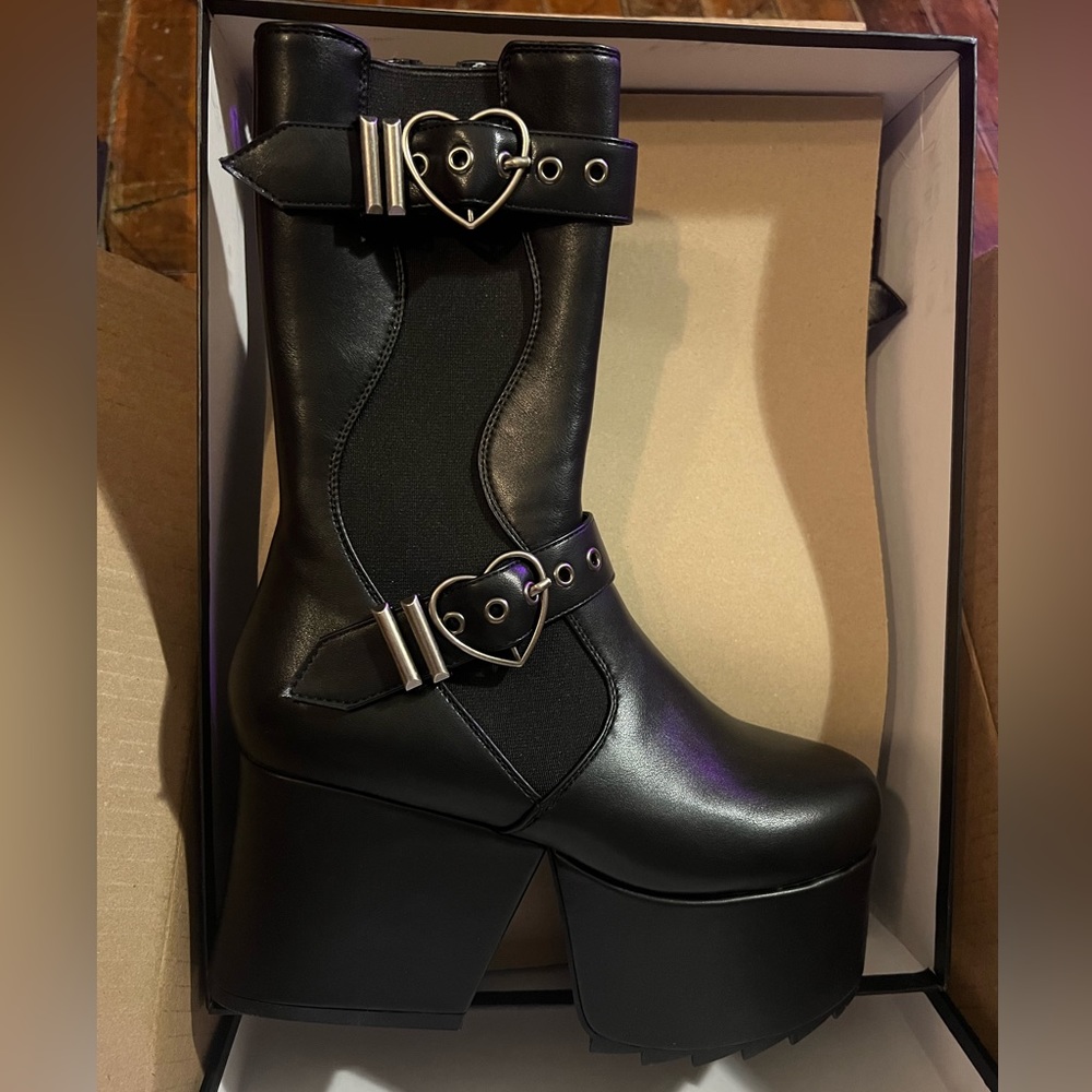 BRAND NEW Goth LAMODA Chunky platform LOVE RADAR Boot
